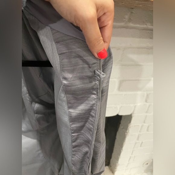 Lululemon Make a Break Jacket - Picture 14 of 16